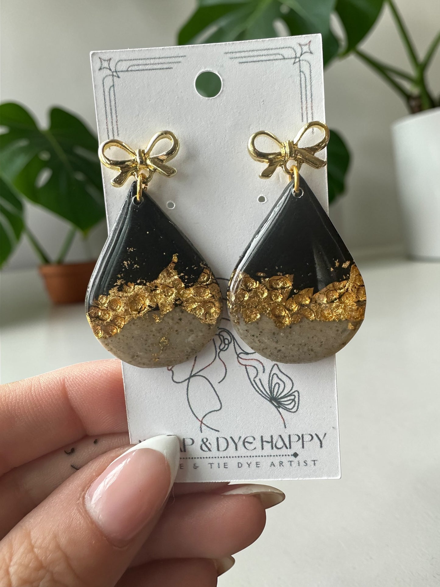 Hypoallergenic Clay Granite Gold and Black Dangle Earrings