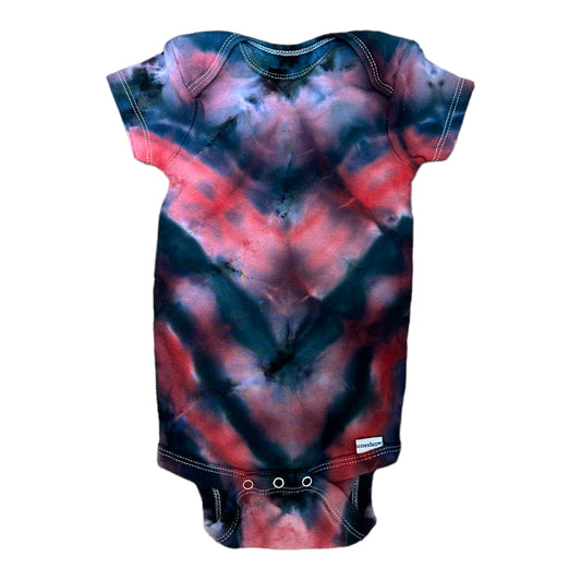 Infant 6-9 Months Red and Black V Ice Dye Tie Dye Onesie