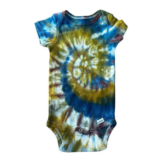 Infant 0-3 Months Green and Yellow Spiral Ice Dye Tie Dye Onesie