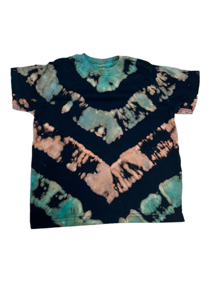 Toddler 5T Blue and Pink V Arrow Reverse Tie Dye Shirt