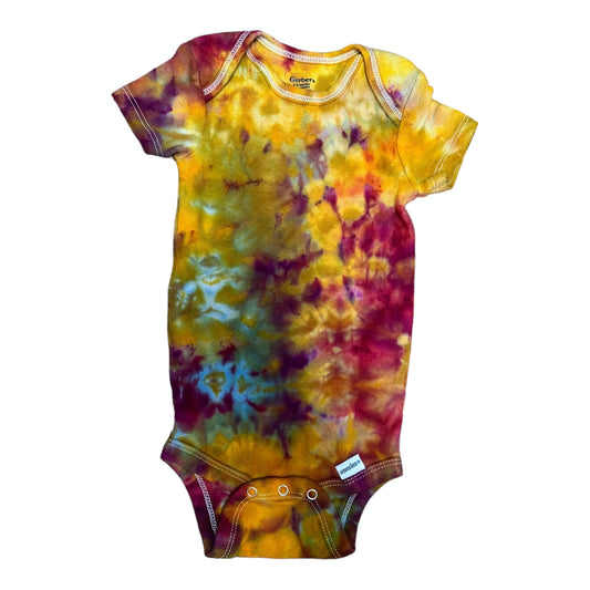 Infant 6-9 Months Blue Green Yellow and Maroon Scrunch Ice Dye Tie Dye Onesie***